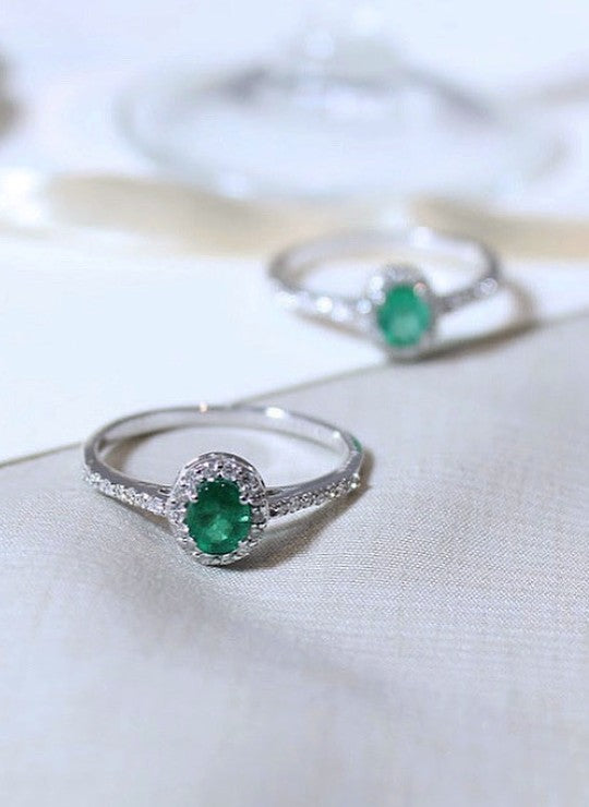 Emerald Rosette Ring in Pavé with Diamonds
