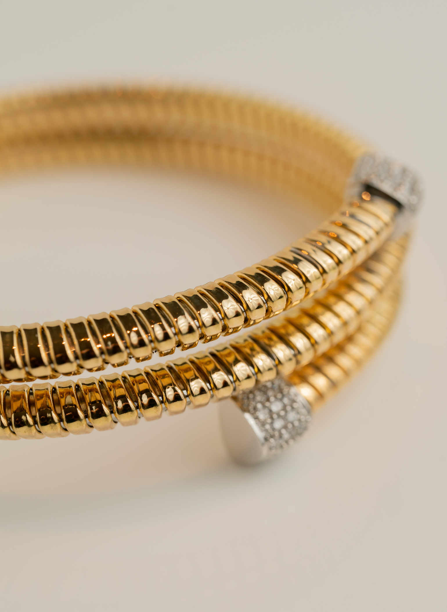 Golden Essentials Tubogas and Diamonds Bracelet