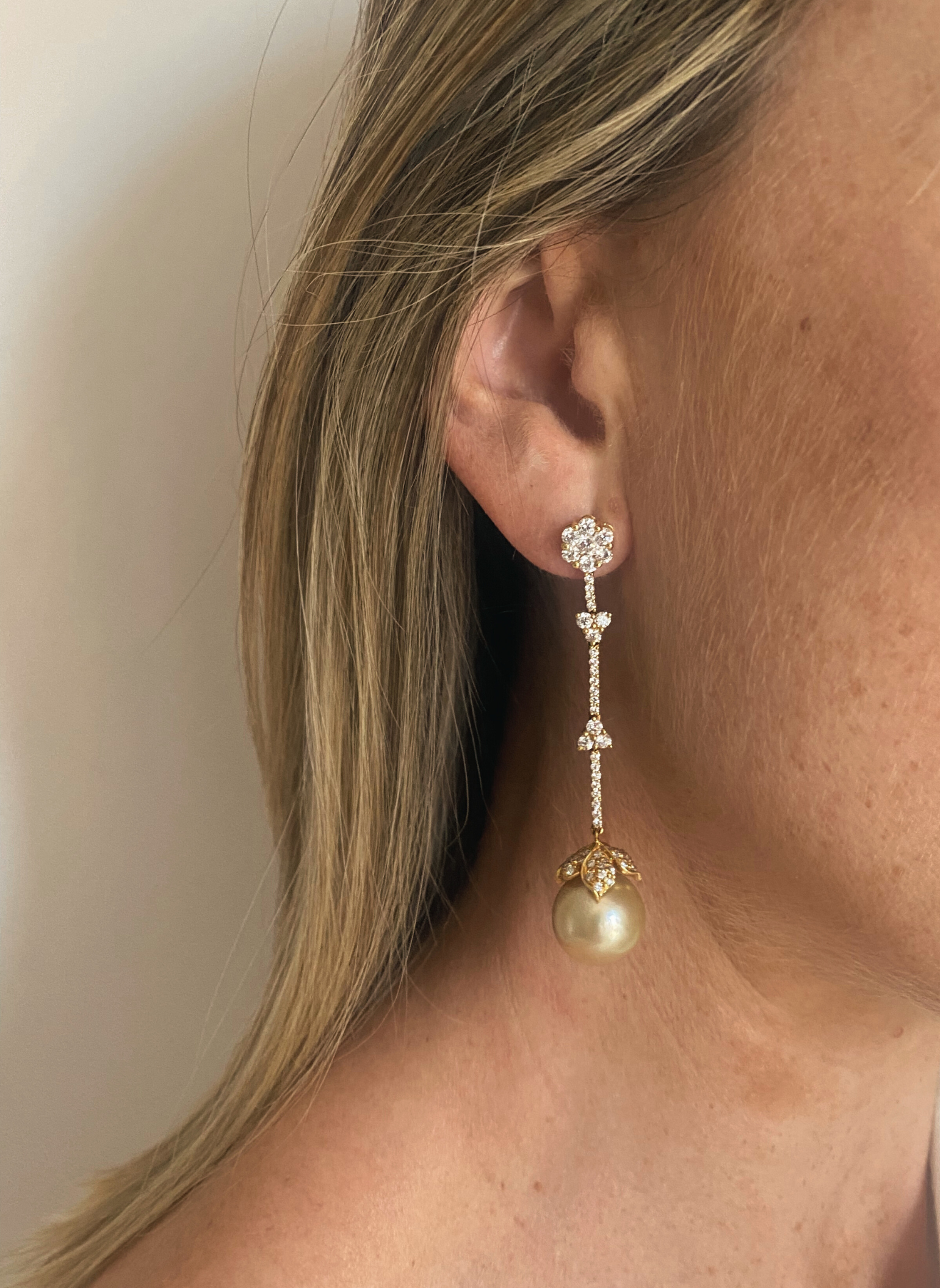 Dolce Far Niente Pearl and Yellow Gold Earrings