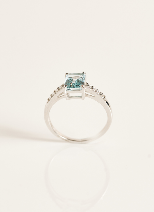 Princess Cut Aquamarine Ring with Pavé Diamonds