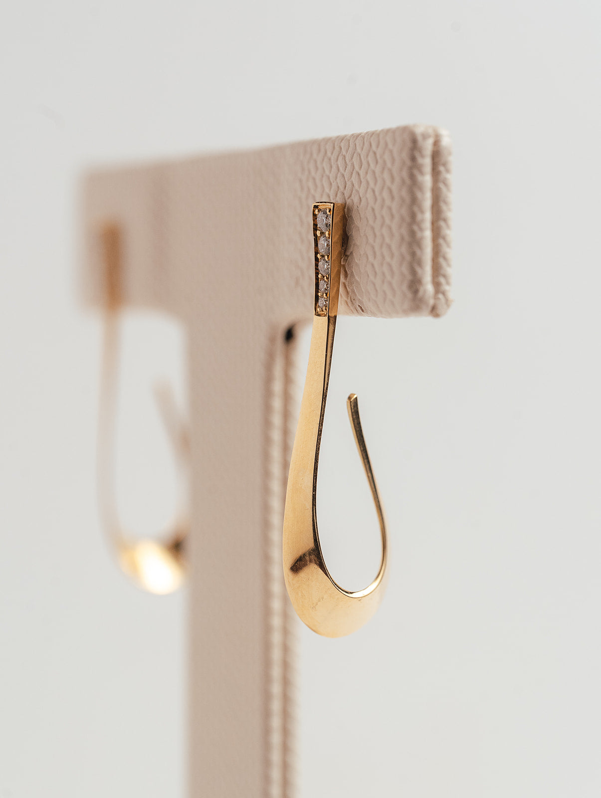 Aros Oro Amarillo y Brillantes Dolce Far Niente