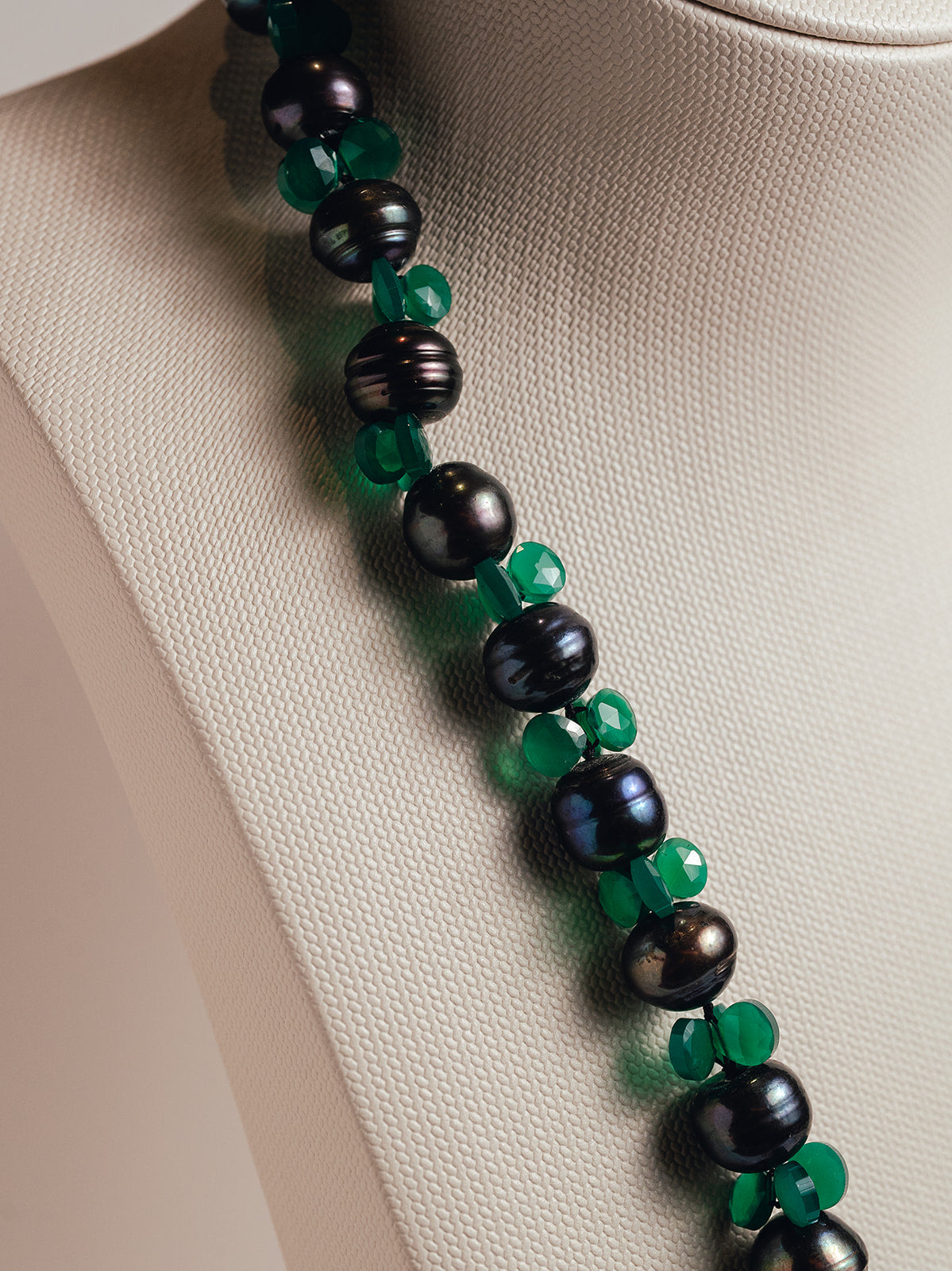 Collar Princesa Perlas de Agua Dulce Negras y Citrino
