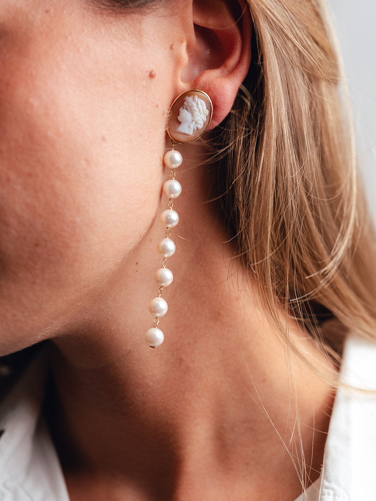 Pendientes Dolce Far Niente Perlas en Hilera y Camafeos