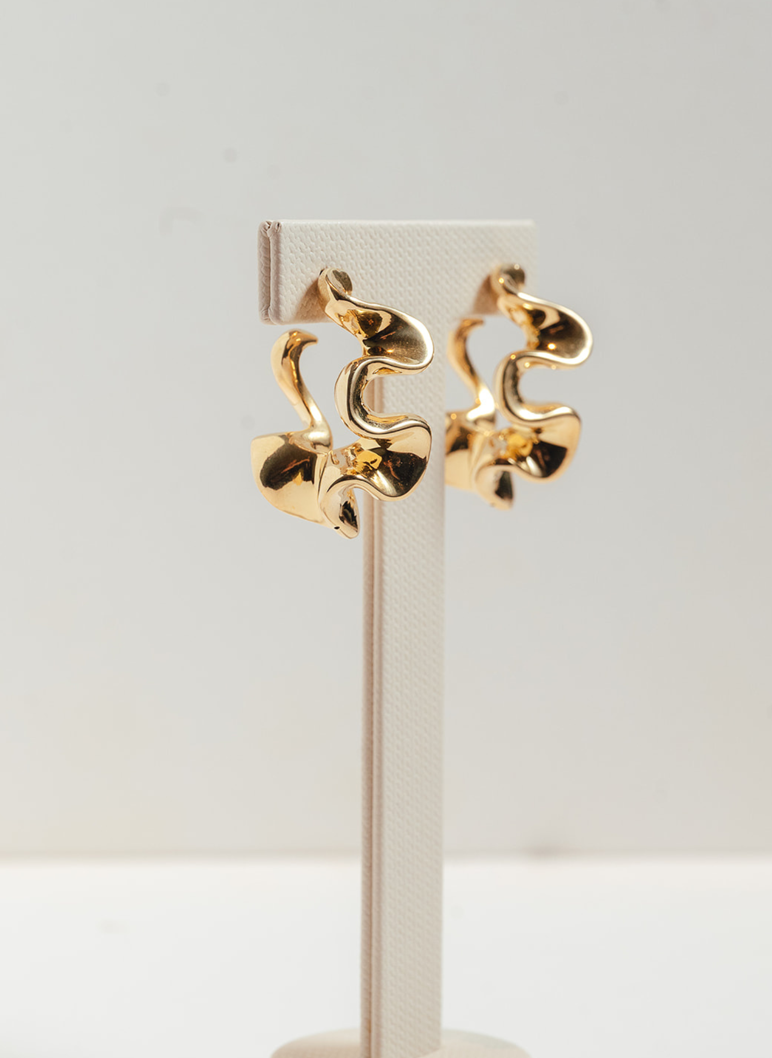 Pendientes Aros Rizados Plata bañada en Oro Amarillo