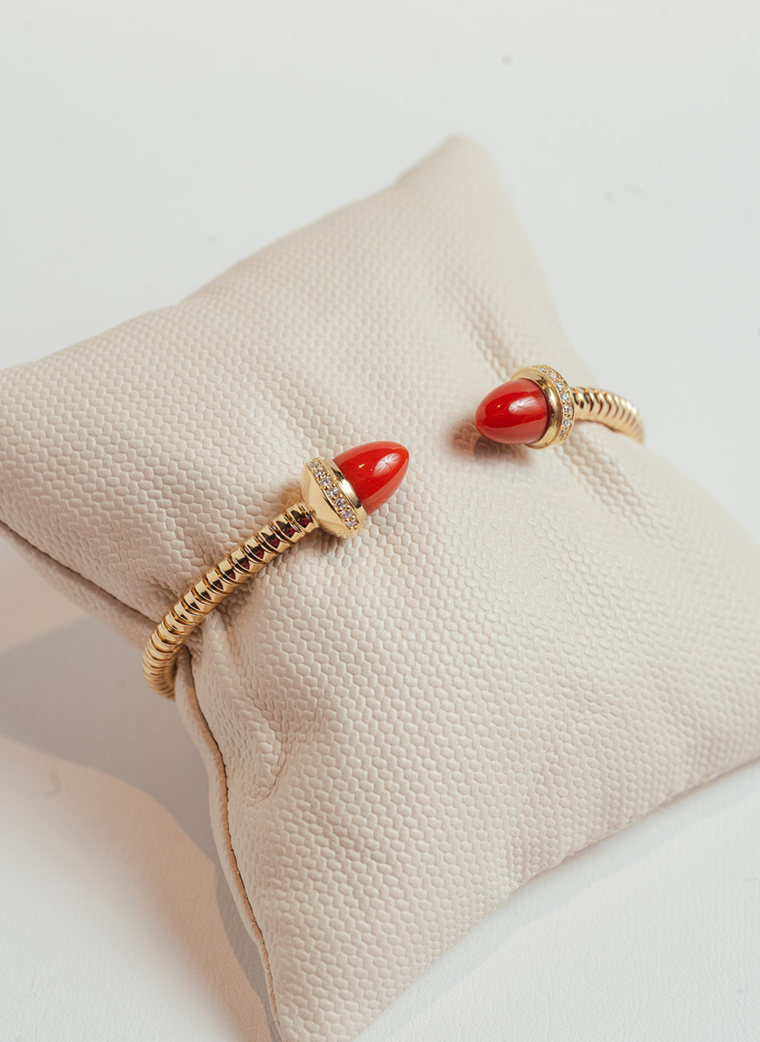 粉色蓝宝石和尖晶石手链