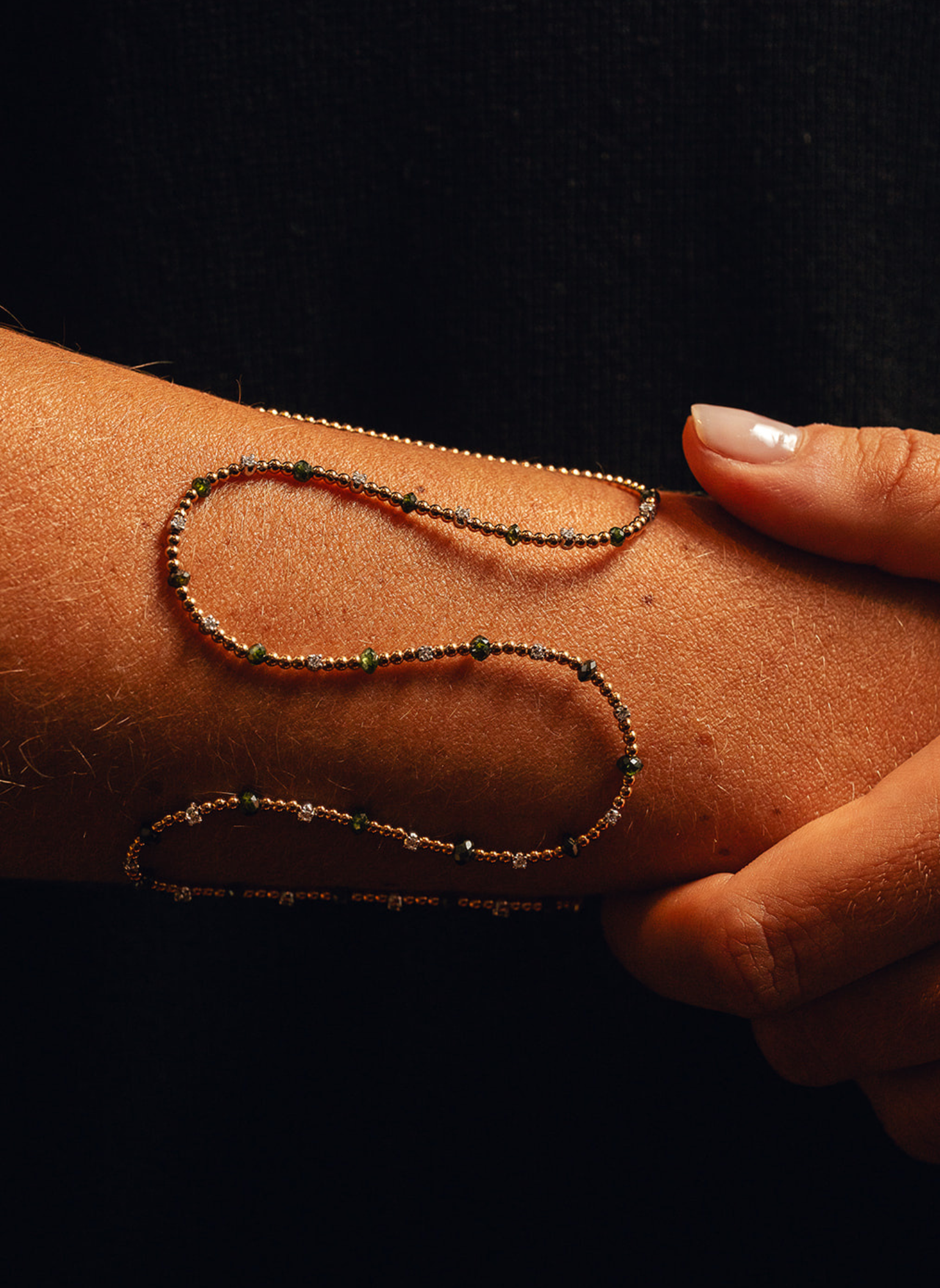 Pulsera Flexible de Oro Amarillo y Brilantes Milky y Verdes