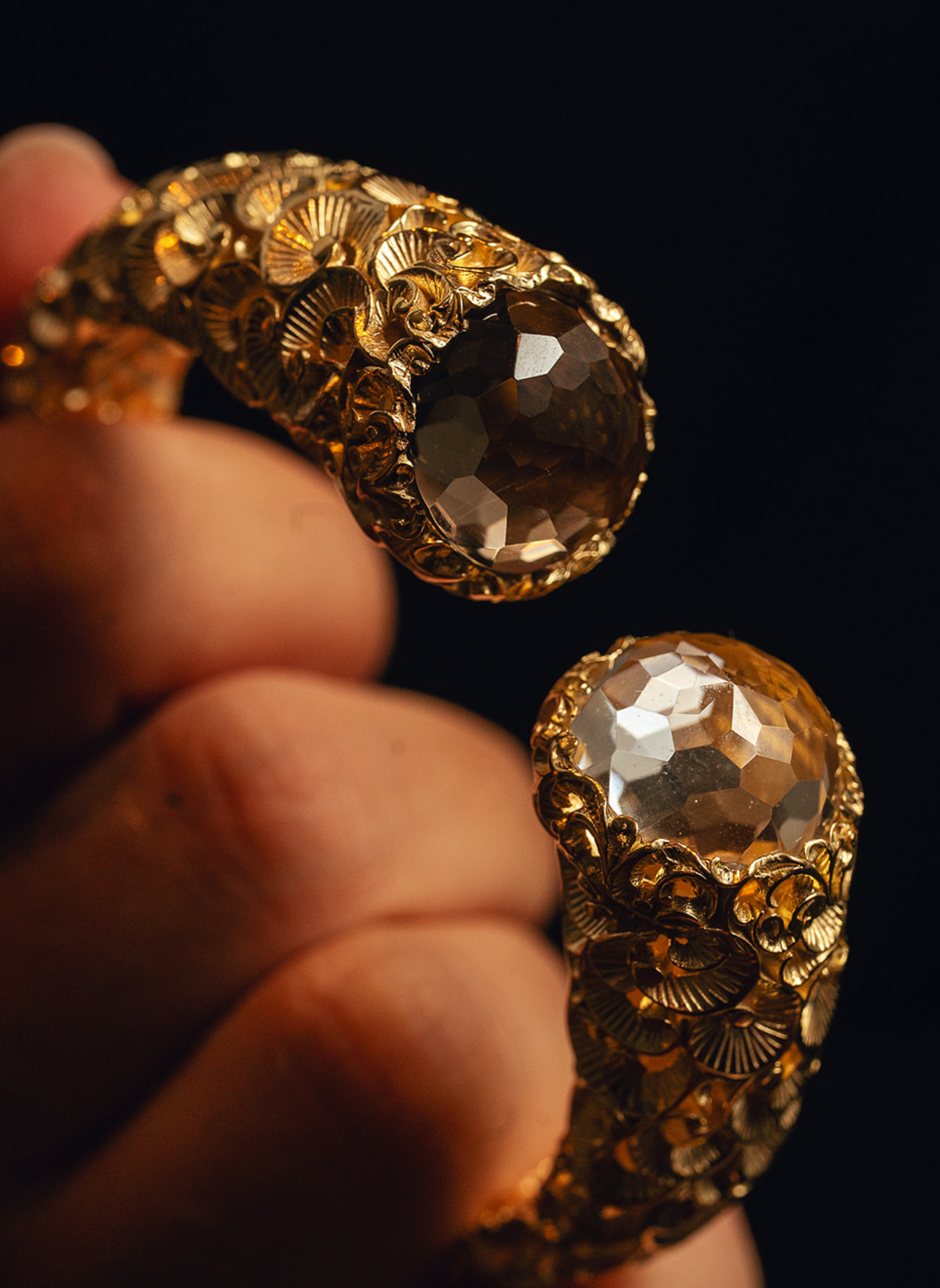 Golden Essentials Bracelet with Brilliant Cut Diamonds
