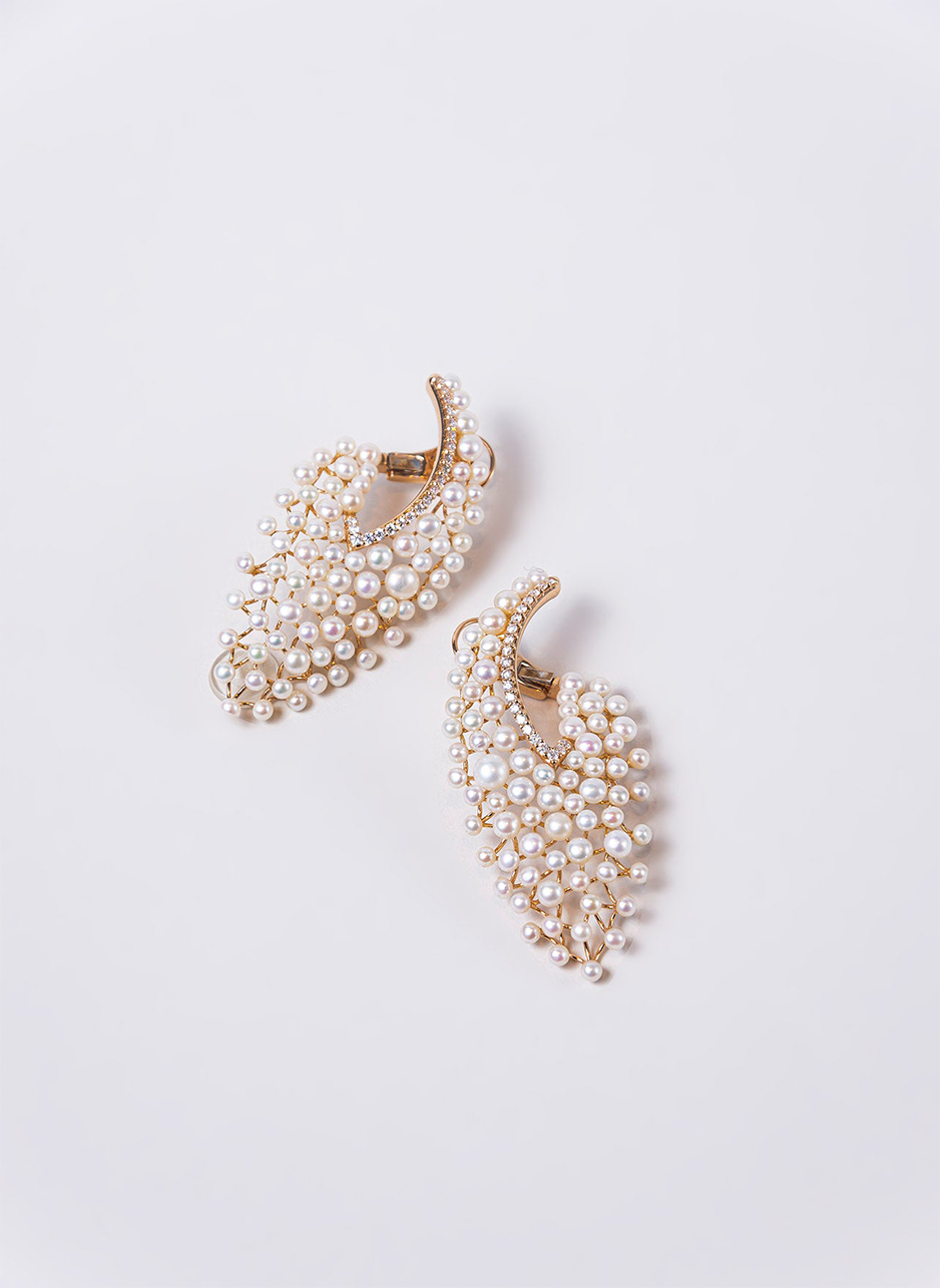 Dolce Far Niente Pearls and Diamonds Earrings